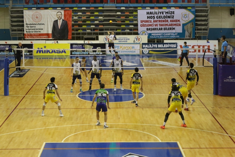 URFA EKİBİ RAKİBİNİ 3-0 YENDİ