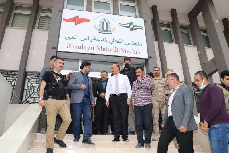 Vali Abdullah Erin Resulayn’da Halkla Buluştu