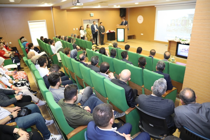 VALİ AYHAN SAĞLIK HAFTASINI KUTLADI.