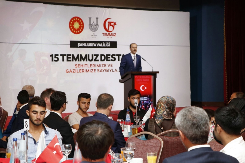 Vali Erin 15 Temmuz Ruhunu Gelecek Nesillere Aktarmalıyız