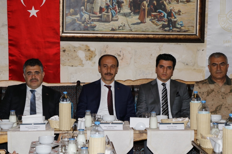 Vali Erin Basınla Buluştu