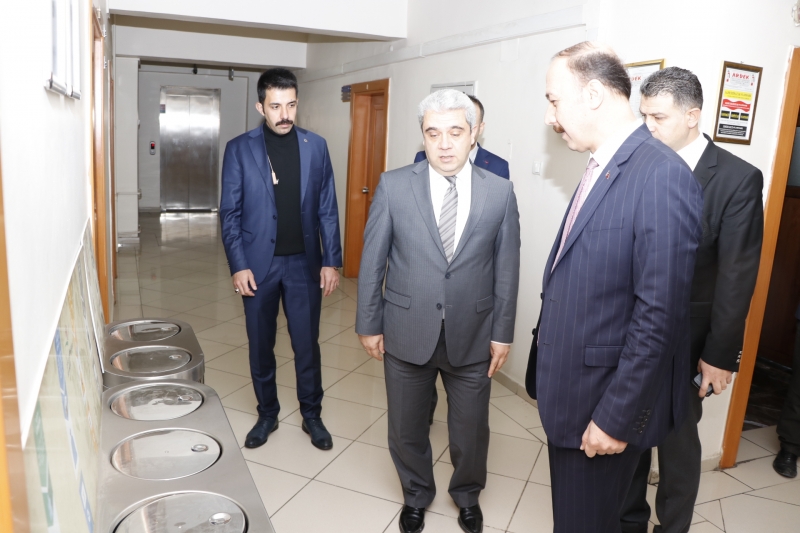 Vali Erin Çevre Ve Şehircilik İl Müdürlüğünde Denetlemelerde Bulundu