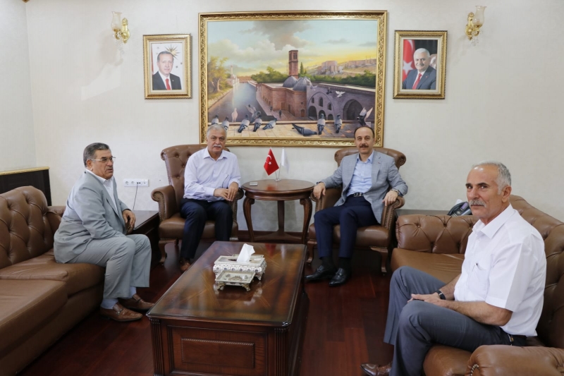 Vali Erin Ceylanpınarlı Muhtarları Dinledi