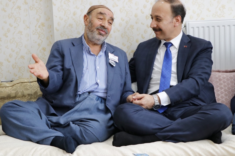 Vali Erin Devletimiz Her Zaman Şehit Ailelerinin Yanında Olacaktır