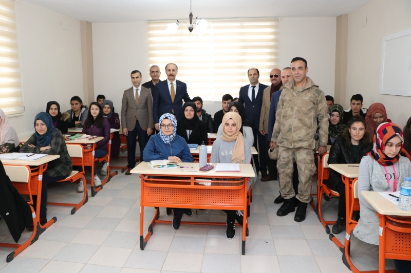 Vali Erin Öğrencileri Başarıya Motive Etti