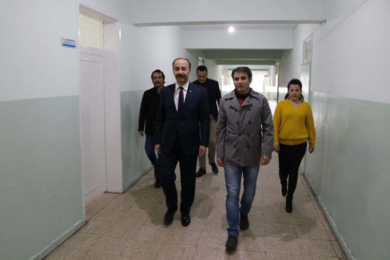 Vali Erin Okulları Temizlik Konusunda Uyardı