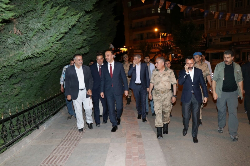 Vali Erin Siverekte Kanaat Önderleriyle Buluştu