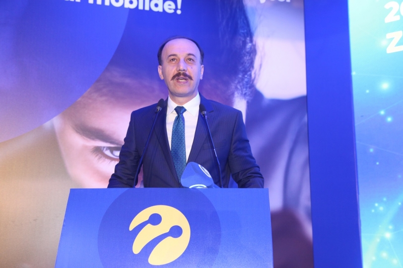 Vali Erin: Tüm Çocuklar Aynı Müfredata Mahkum Edilemez