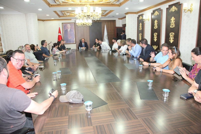 Vali Erin Ünlü Şef ve Gazetecileri Kabul Etti