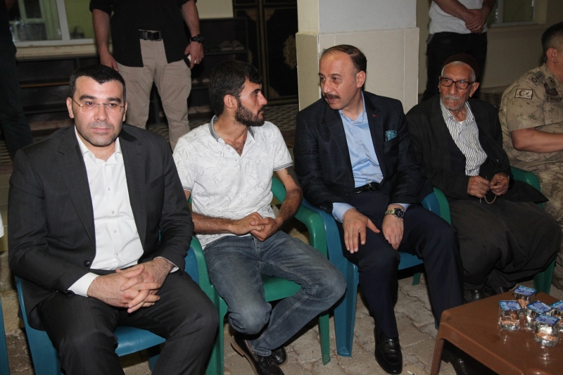 Vali Erin’den Acılı Ailelere Taziye Ziyareti