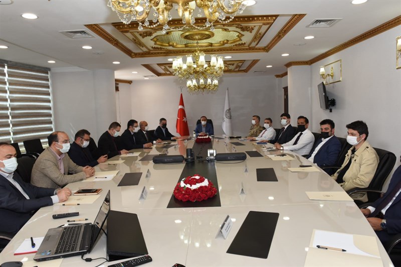 Vali Erin’in kaymakamlarla ramazan tedbirlerini değerlendirdi