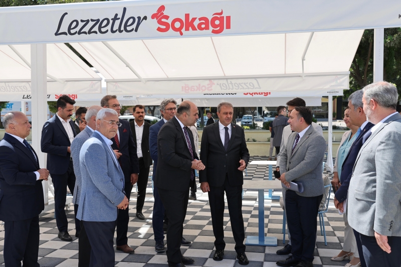 VALİ HASAN ŞILDAK’TAN LEZZETLER SOKAĞI’NA ZİYARET