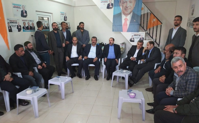 Vekil Gülpınar ve aday Aydın’a sevgi seli