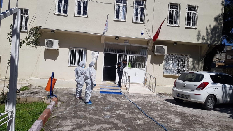 VİRANŞEHİR BELEDİYESİ DEZENFEKTE ÇALIŞMALARINA ARALIKSIZ DEVAM EDİYOR