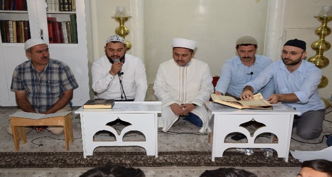 Viranşehir’de 15 Temmuz şehitleri için mevlit okutuldu