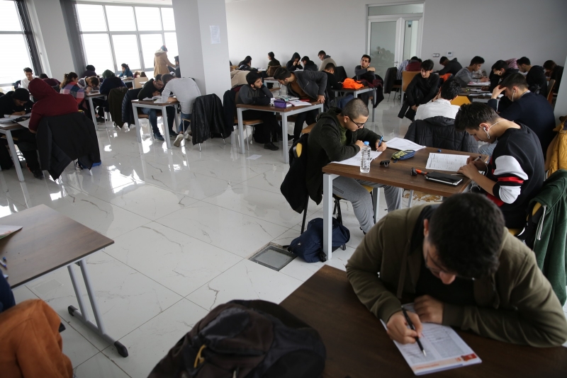 YARIYIL TATİLİNDE ADRESLERİ HALİLİYE OLDU