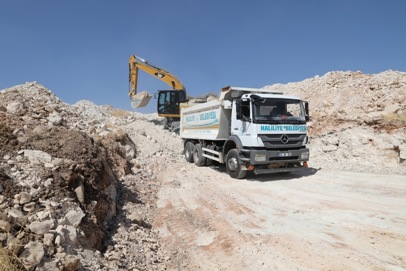 YENİ YOLLARI HİZMETE SUNUYORUZ