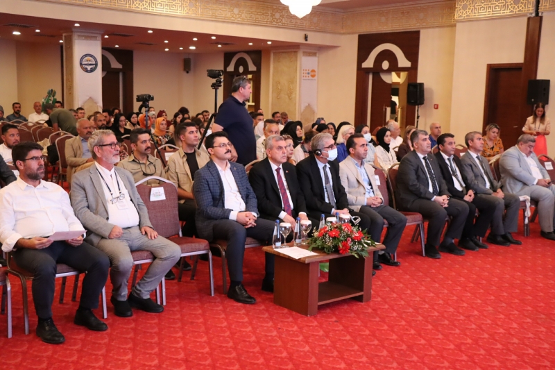 YERELDE TOPLUM TEMELLİ VE KAPSAYICI HİZMETLERİN GÜÇLENDİRİLMESİ ŞANLIURFA GÖÇ ÇALIŞTAYI