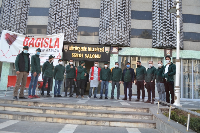 YEŞİLAY ŞANLIURFA ŞUBESİNDEN KIZILAY'A KAN BAĞIŞI