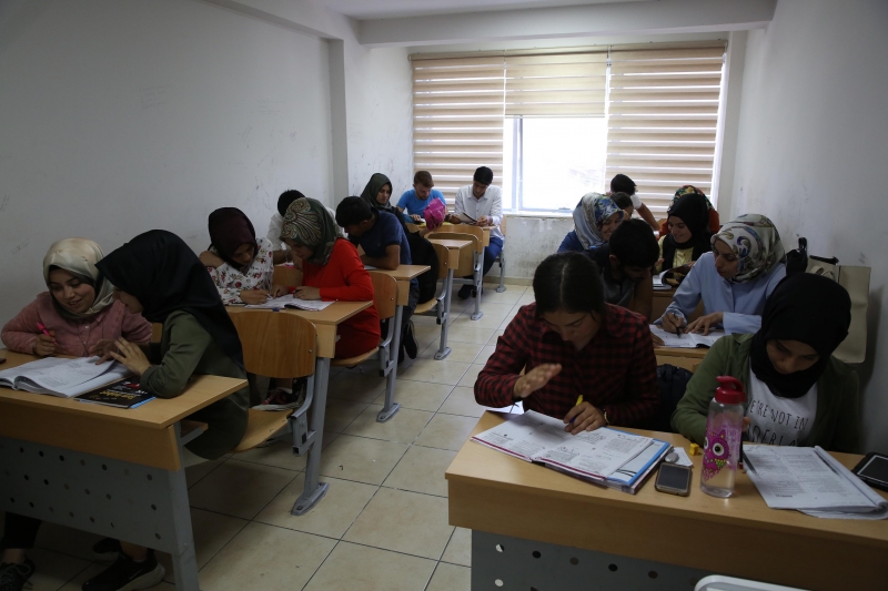 YKS Öğrencileri Sınava Haliliye Belediyesi İle Hazırlanıyor