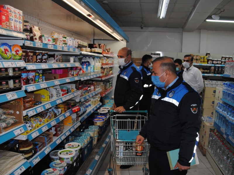 Zabıta ekiplerinden bayram öncesi raf ömrü denetimi