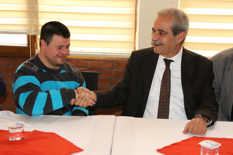 Zihinsel Engelliler Derneğin'den Başkan Demirkol'a Teşekkür Ziyareti